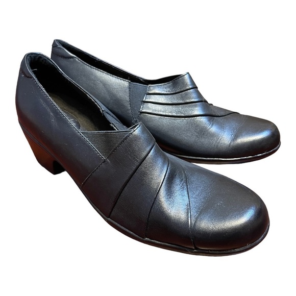 Clark's Bendables Black Leather Closed Toe Heeled Shoes Women's 9.5 - Picture 1 of 8